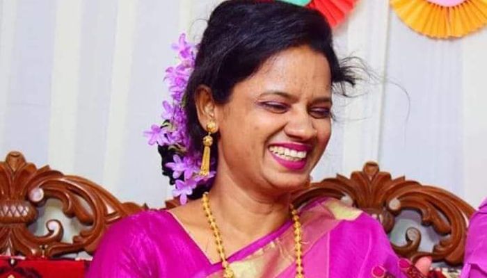 সেই শিক্ষিকা'র দাফন সম্পন্ন