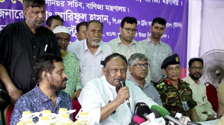 দাম নিয়ন্ত্রণে না এলে ডিম আমদানি: বাণিজ্যমন্ত্রী