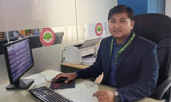 পঞ্চগড়ে স্টুডেন্ট অ্যাকাউন্টের তথ্য নিয়ে ছাত্রীদের উত্ত্যক্ত, ব্যাংক কর্মকর্তা বদলি