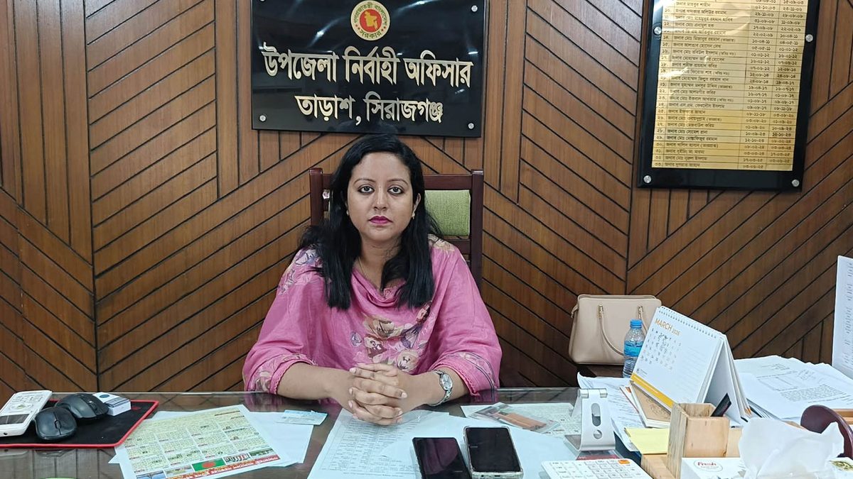 জব্দকৃত পেট্রোল বিক্রির টাকা রাষ্ট্রীয় কোষাগারে জমা দিলেন ইউএনও