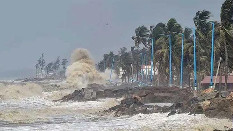 ৭ জেলায় ৮০ কিমি বেগে ঝড়ের পূর্বাভাস