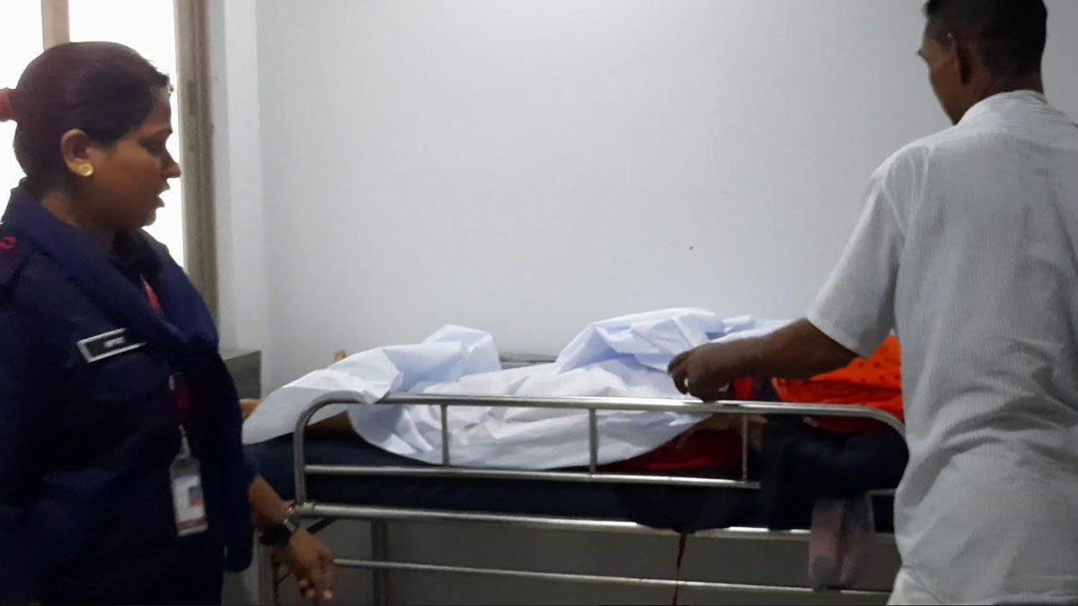 প্রাক্তন স্বামীর প্রকাশ্যে ছুরিকাঘাতে প্রাণ গেল নারীর