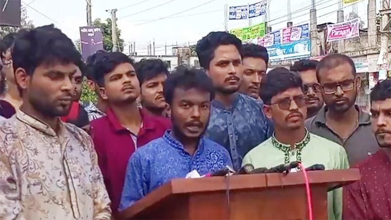 বেরোবিতে ভিসি নিয়োগের দাবিতে শিক্ষার্থীদের আল্টিমেটাম