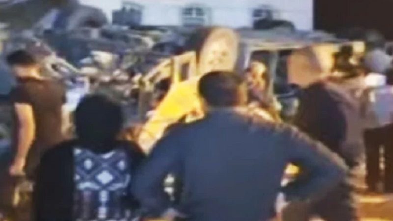 ইরানে পাকিস্তানি তীর্থযাত্রী বহনকারী বাস উল্টে নিহত ৩৫