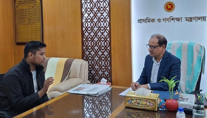 প্রাথমিকের শিক্ষকদের জন্য বড় সুখবর দিলেন হাসনাত আব্দুল্লাহ