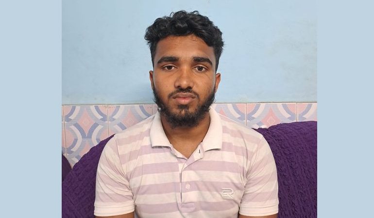 ঢাবি, রাবি ও গুচ্ছতে সুযোগ পেয়েও ভর্তি হতে পারছেনা আহাদ