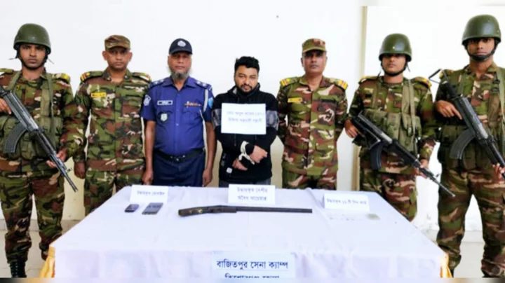 কিশোরগঞ্জে যৌথবাহিনীর অভিযানে অস্ত্রসহ যুবদল নেতা আটক