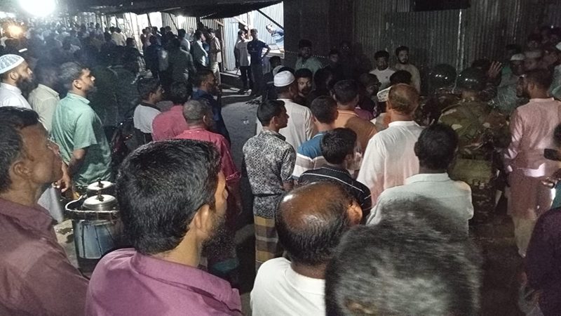 জামালপুরে মাদরাসার অধ্যক্ষকে অবরুদ্ধ করে প্রধান ফটকে তালা