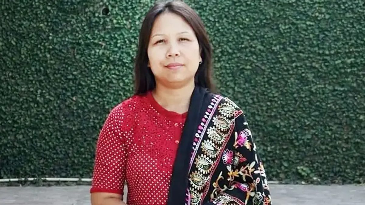 বিএনপির এমপি হচ্ছেন আওয়ামী লীগ আমলের এপিপি মাধবী
