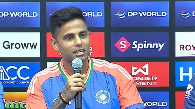 ‘ওরাই ট্রফি নিয়ে পালিয়ে গেছে’, দাবি সূর্যকুমারের