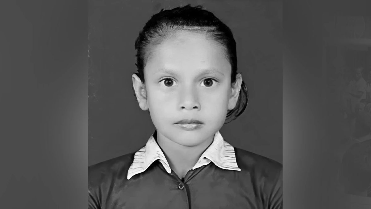 স্কুলে অসুস্থ হয়ে দ্বিতীয় শ্রেণির শিক্ষার্থীর মৃত্যু