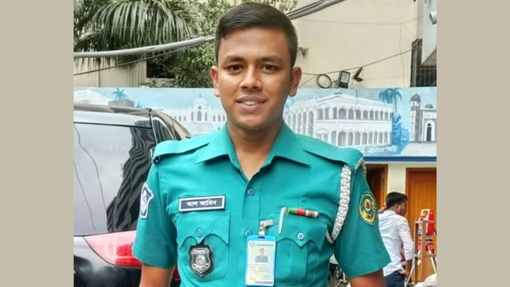ছিনতাইকারী ধরতে গিয়ে বাসের ধাক্কায় প্রাণ গেল পুলিশ কনস্টেবলের