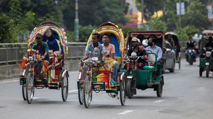 ঢাকায় অটোরিকশা চলবে, তবে প্রধান সড়কে নয়: সড়ক পরিবহনমন্ত্রী