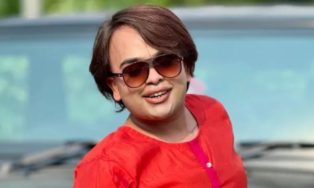 ভারতে সমকামী ইনফ্লুয়েন্সারকে প্রকাশ্যে গুলি করে হত্যা